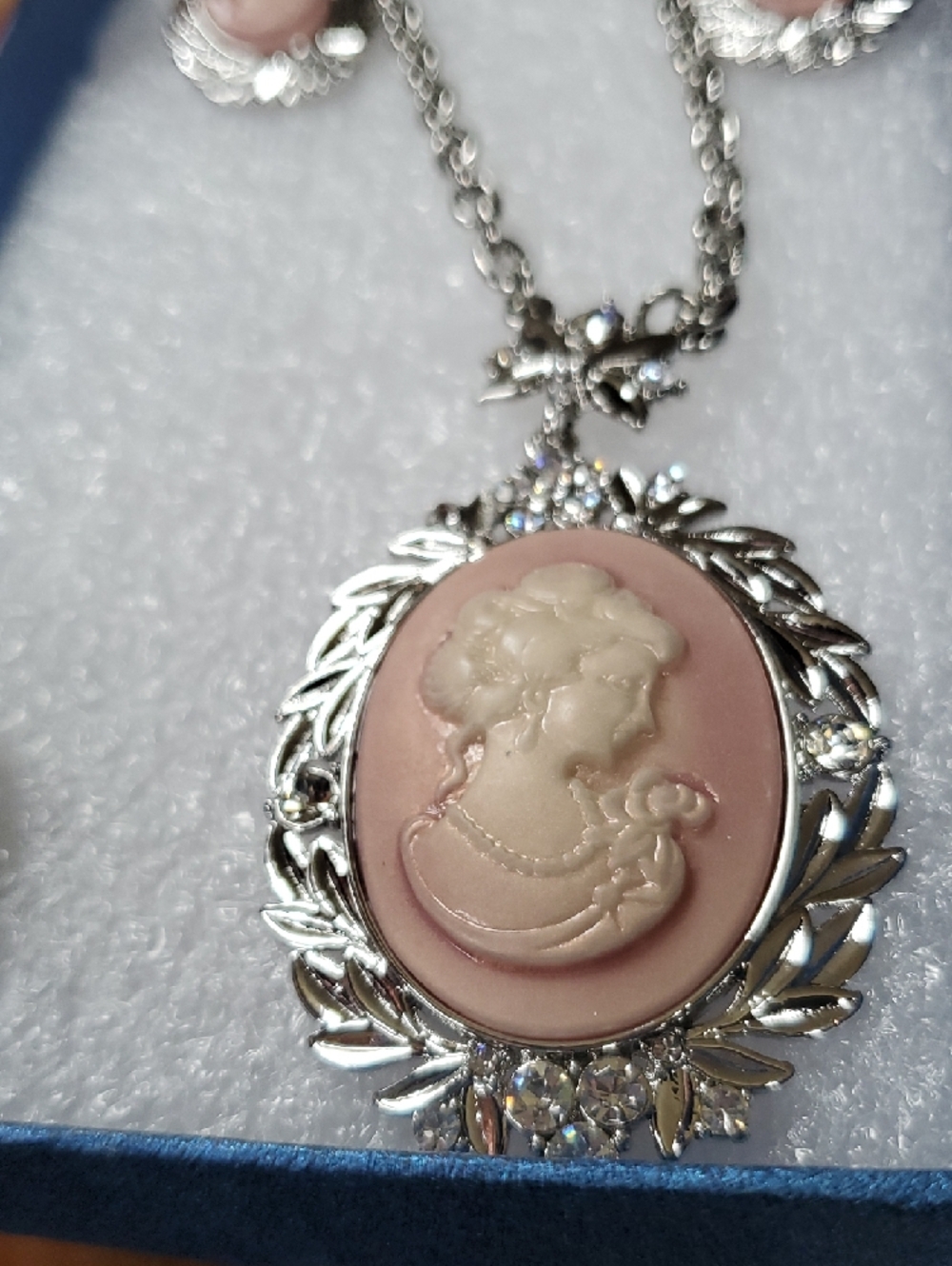 Silver-Tone Pink Cameo Pendant Necklace & Earring Set - Picture 2 of 7